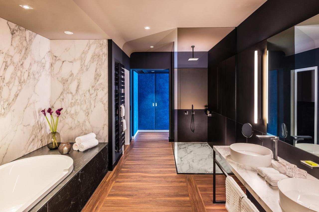 Le Méridien Hotel 5*